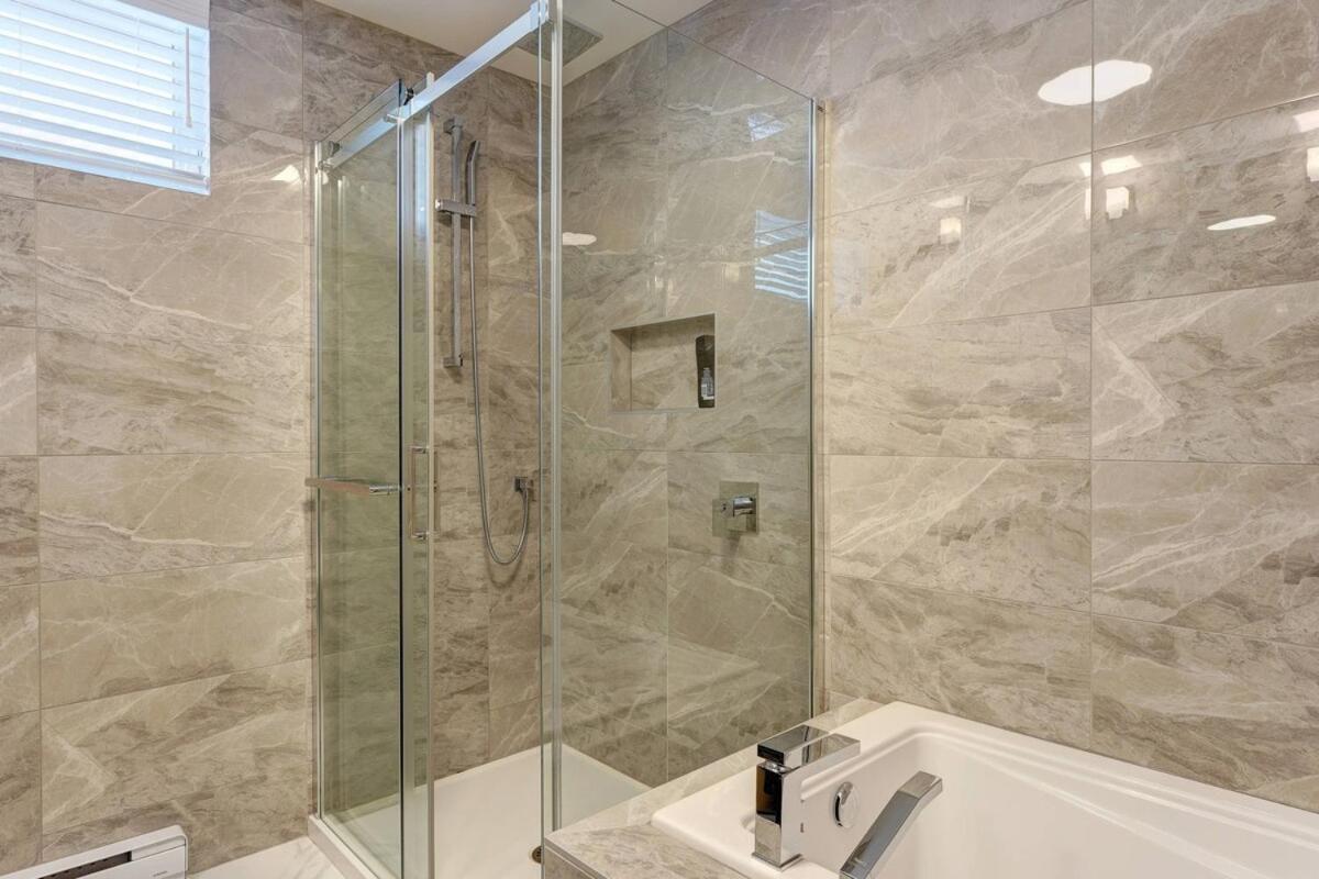 Luxury New Home - With Parking Mirabel Ngoại thất bức ảnh
